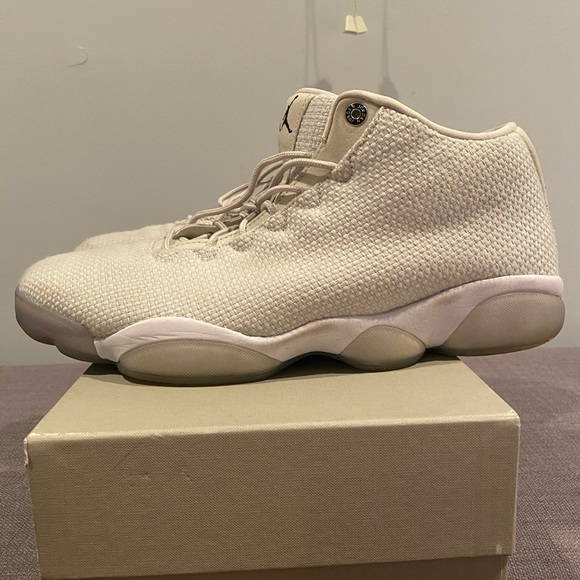 Men’s size 13 JORDANS - Picture 4 of 4